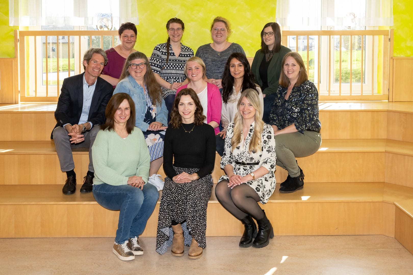 1. Reihe von links: Manuela Hüthmayr (kath. Religion), Melanie Neumar, Lisa Amon
2. Reihe von links: Franz Xaver Riedl, Sibylle Unterhumer (Leiterin), Victoria Windischbauer, Hazan Eldes, Bettina Schwingshackl,
3. Reihe von links: Daniela Grillmayr, Konstanze Schwartz, Patricia Reihofer, Sarah Sulzner